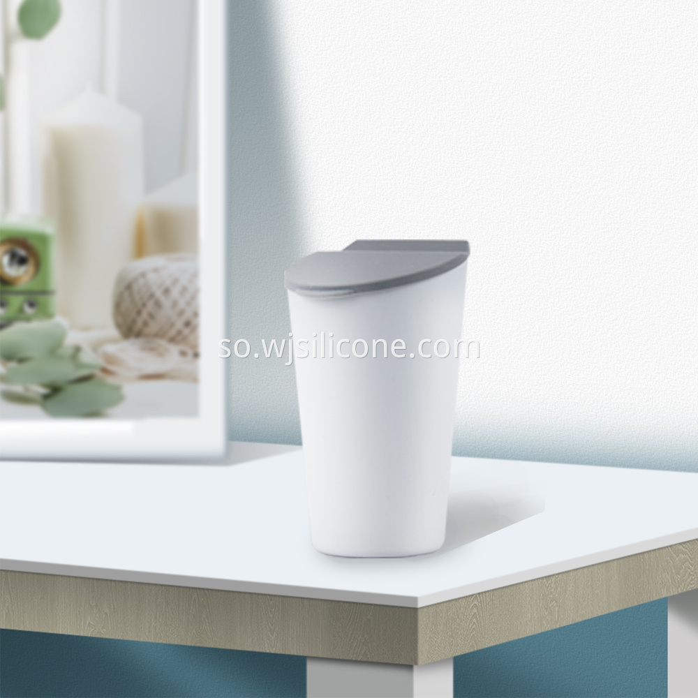 Silicone ashcan for auto part